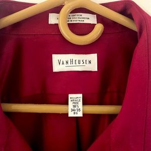 NWT Burgundy Van Heusen Dress shirt